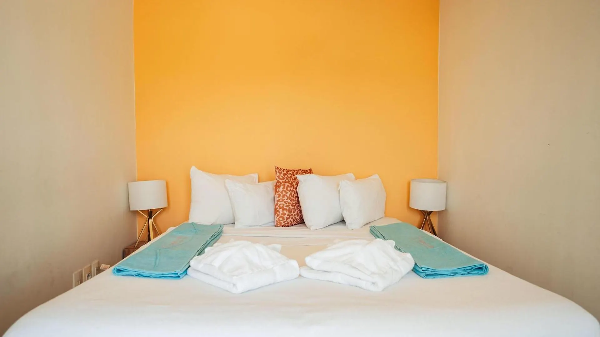 Seabreeze Retreat Stylish Blue Bay Residence Dorp Dorp Sint Michiel