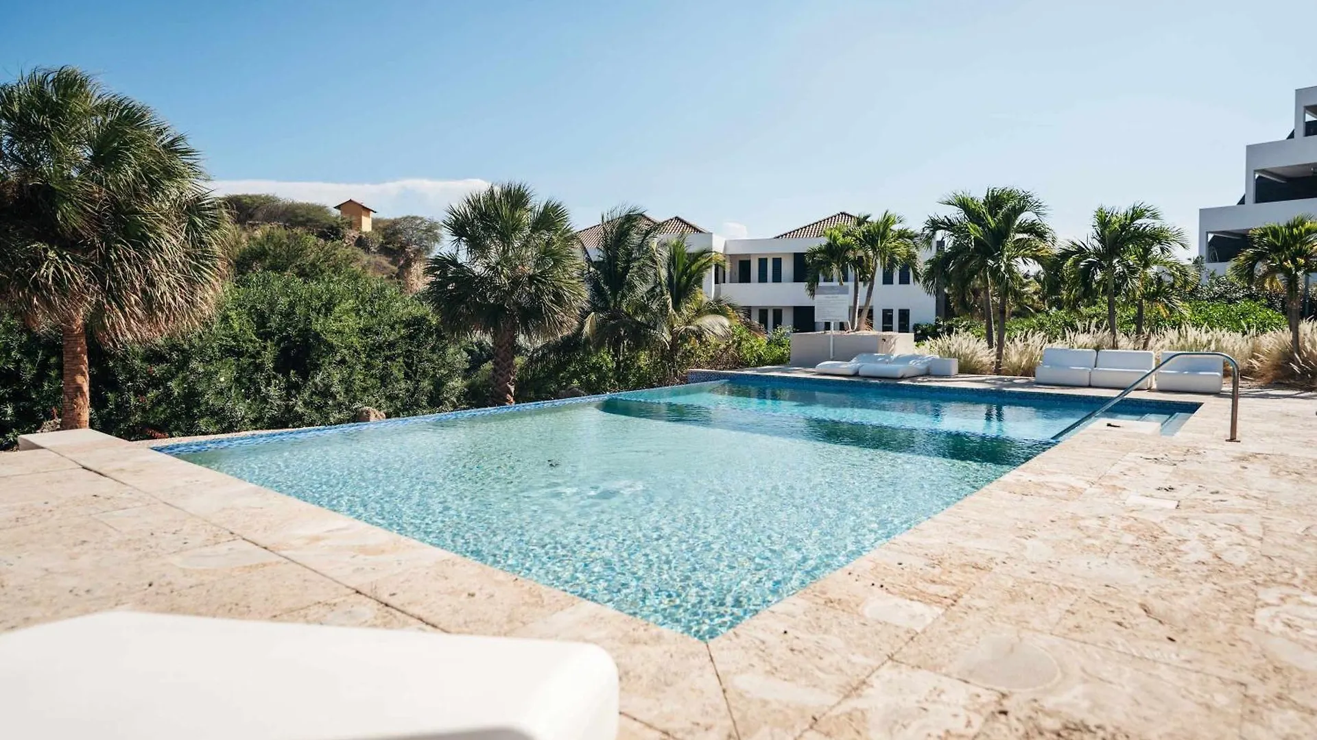Seabreeze Retreat Stylish Blue Bay Residence Dorp Dorp Sint Michiel