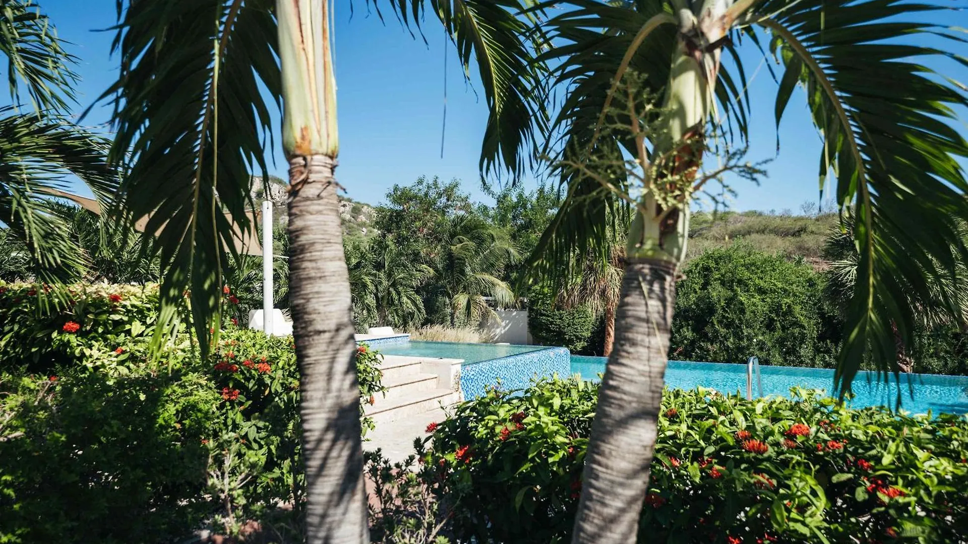Seabreeze Retreat Stylish Blue Bay Residence Dorp Dorp Sint Michiel 아파트